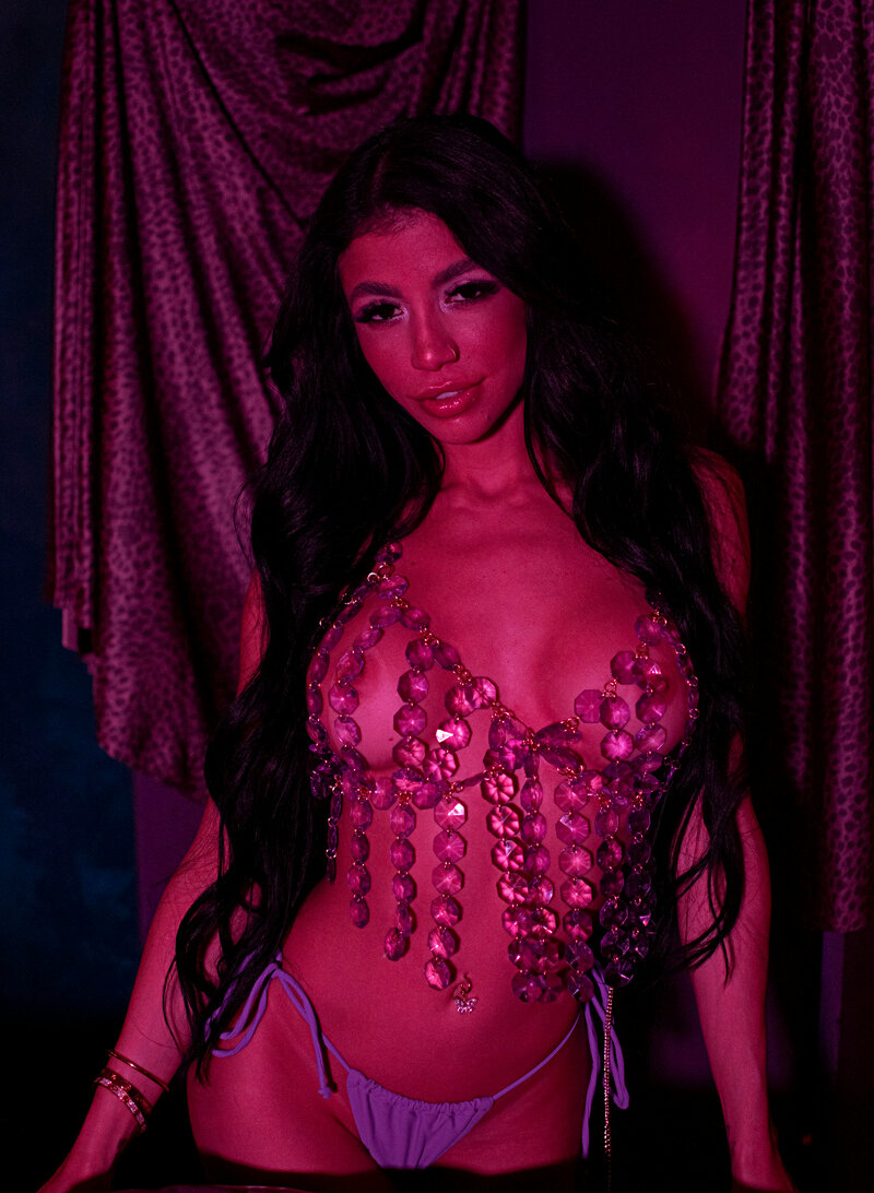 Проститутка Нина